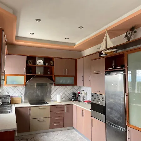 Seaside With Private Garden Apartament Néa Ankhíalos